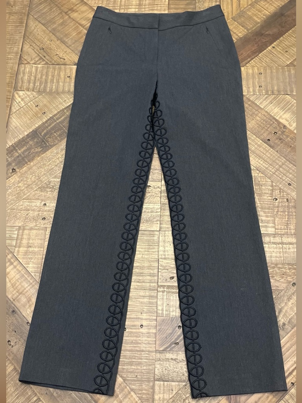 Elie Tahari charcoal trousers with black chain link embroidered inseam
